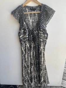 Vestido de seda Y2K BCBG Maxazria talla M cuello en V manga aleteada atada al frente - Imagen 1 de 7