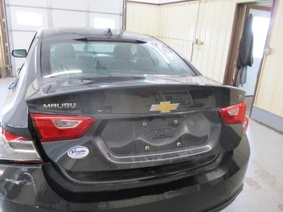 Used Deck Lid fits: 2017 Chevrolet Malibu VIN Z 4th digit new style LED lamps Gr Foto 1 de 4