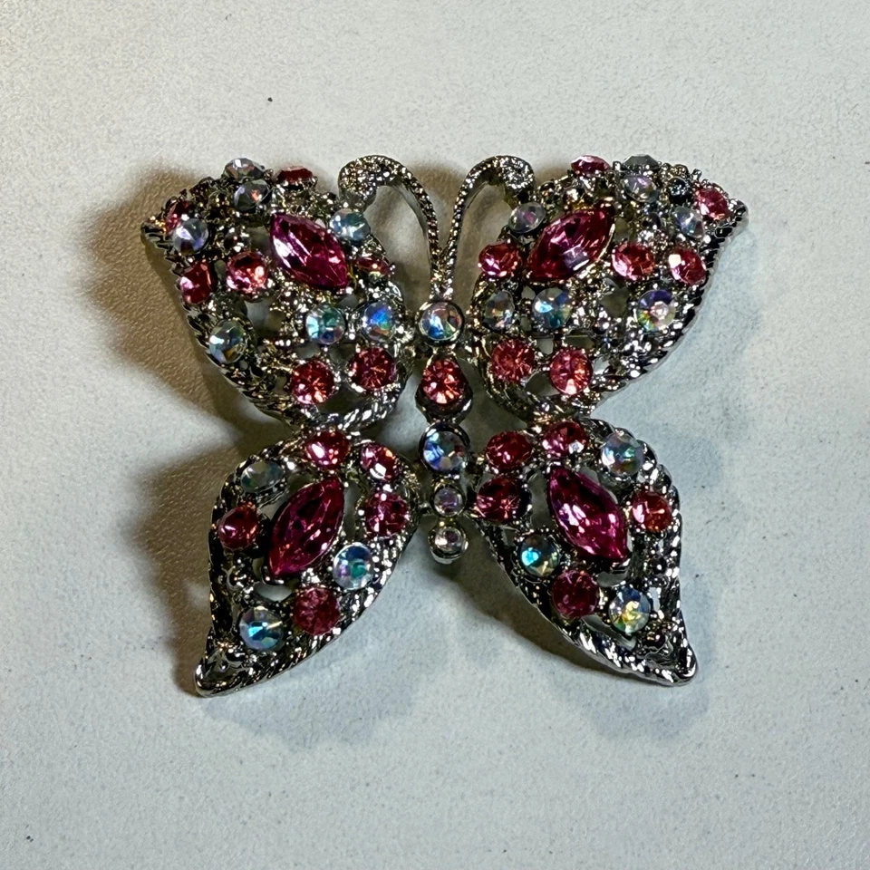 Broche Pin Mariposa Diamantes de Imitación Tono Plata Rosa Aurora Boreal Brillante Foto 1 de 3
