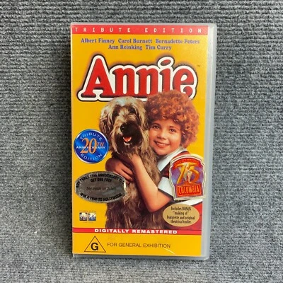 Annie VHS Video 1999 20th Anniversary Release Family Musical Film Albert Finney - Image 1 of 4