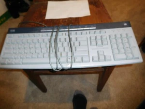 HP KB-0228 5187-1767 Rev.2.2 Wired Keyboard -- USED - Picture 1 of 4
