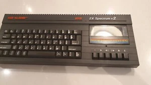 Computadora Sinclair ZX Spectrum +2 128k, negra +2A serie U012422 - Imagen 1 de 20