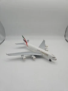 Realtoy Emirates Diecast Airplane 5" Boeing Aircraft - Picture 1 of 14
