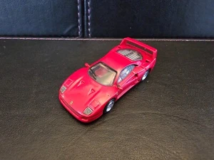 Ferrari F40 1/72 UCC rossa sfusa - Foto 1 di 5