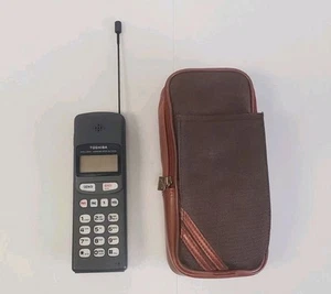 Vintage Mobile Phone Toshiba TCP-900 Old Cellphone Collectible With Nice Case - Picture 1 of 8