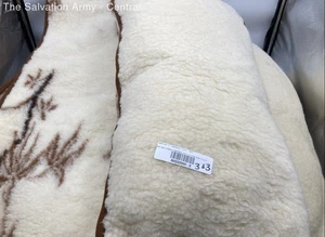 Runo Wool Blanket 200x240cm And 2 Pillows Made In Poland Approx Queen Size - Picture 1 of 6