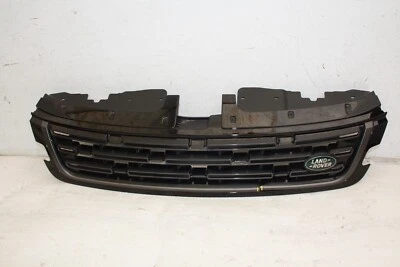 Range Rover Evoque Dynamic Front Bumper Grill 2019 ON R8D2-8200-A *DAMAGED* - Image 1 of 4
