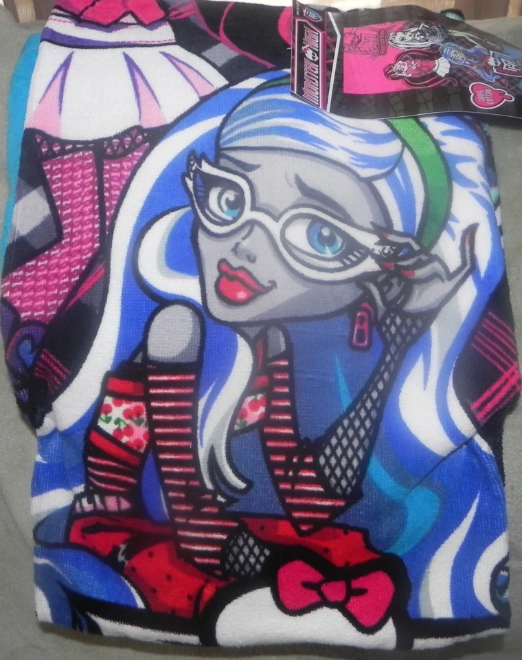 TOALLA DE PLAYA MONSTER HIGH FREAKY FAB Foto 1 de 1