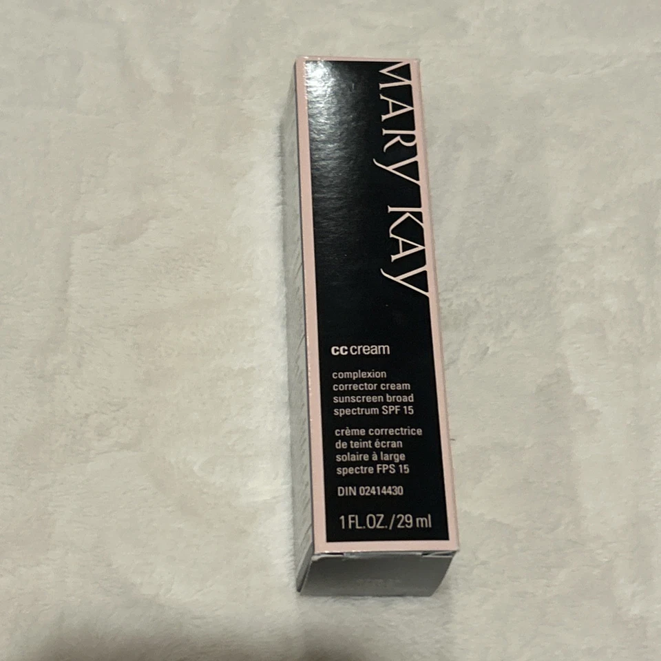 Mary Kay CC Cream Sunscreen SPF 15 Broad Spectrum Shade- Deep - Image 1 of 1