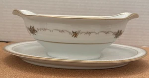 Noritake Joanne Gravy Boat with attached Underplate - Picture 1 of 9