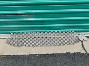 FIAT 124 SPIDER 1970-1972 Rare Front Grille Honeycomb - Picture 1 of 8