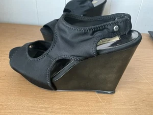 Simply Vera Vera Wang Womens Black Comfort Wedge Heel Ankle Bootie  Size 6 - Picture 1 of 13