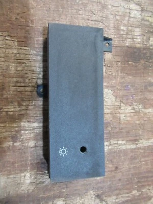 1989 Dodge Ram грузовика внутренней приборной панели выключатель света отделка крышка основание деталь  - Изображение 1 из 2