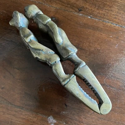 Vintage heavy brass kissing cracker -15.3 oz- wear and patina! - Image 1 of 4