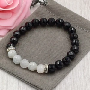 Handmade Moonstone & Black Onyx Crystal Healing Gemstone Stretch Chakra Bracelet - Picture 1 of 12