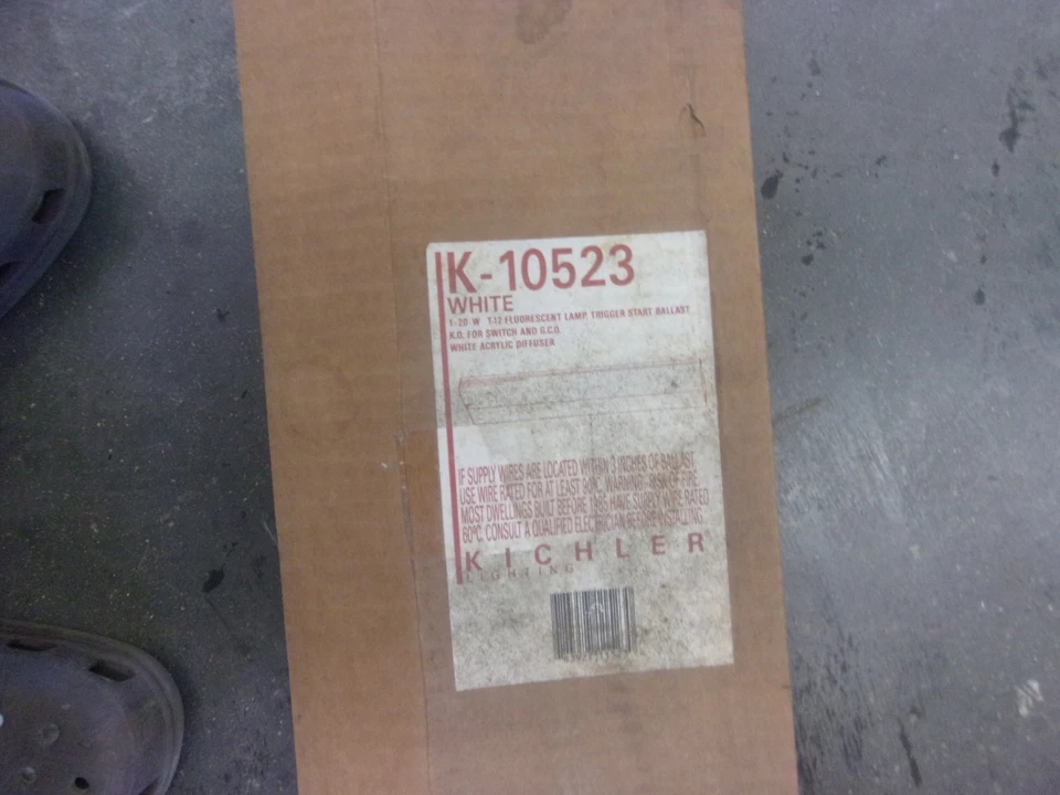 KICHLER LIGHTING K- 10532 WHITE ACRYLIC DIFFUSER 1-8W T-5 FLURESCENT LAMP PREH - Image 1 of 1