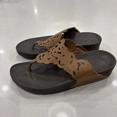 Zapatos Fitflop Para Mujer 10 Sandalias Flora Cuero Marrón Correa Pajal Cuña Comodidad Foto 1 de 4