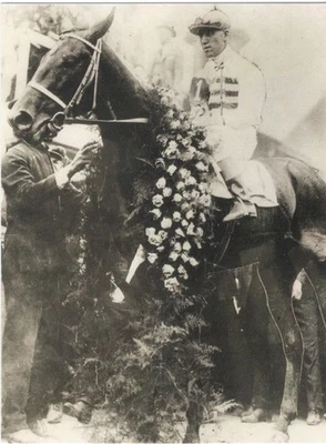 Ganador del Derby de Kentucky 1921, pura sangre "Behave Yourself" postal de caballo 4x6. Foto 1 de 2
