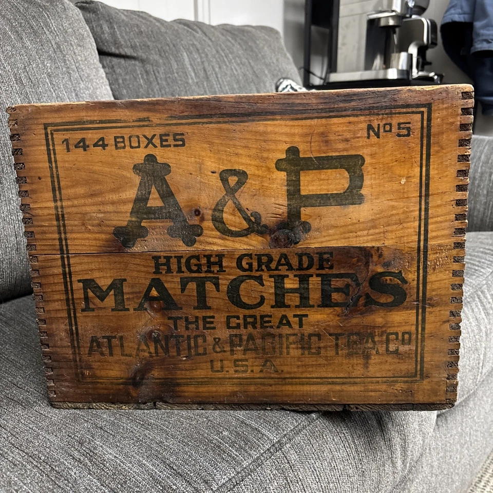 Large Vintage Wooden Crate A & P High Grade Matches The Great Atlantic & Pacific - Image 1 of 4