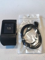 Fitbit Surge Small Black GPS Heart Rate Activity Fitness Tracker Watch     J21-6