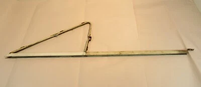 Marco de ventana de ala lado derecho FJ55 Toyota Land Cruiser 1968-9/73 Foto 1 de 3