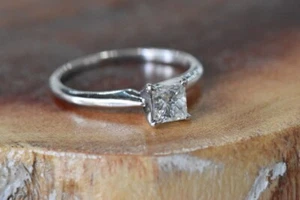 14k White Gold 3/5 CT Princess Cut Diamond Solitaire Engagement Ring Size 6.5 - Picture 1 of 13