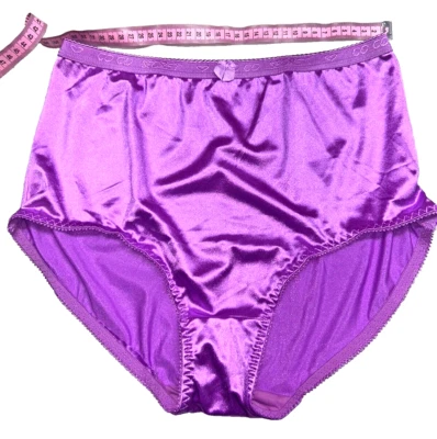 💗VTG SECOND SKIN Sz XL WET SATIN Purple BIKINI PANTY 💗 - Image 1 of 4