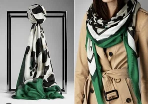 Burberry Animal Print Schal Quadrat Modal Grün Kombi - Bild 1 von 15