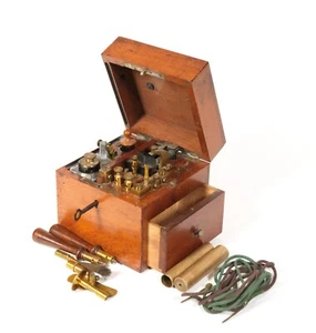 Juego de caja de choque médico Quack miniatura de 1880 con batería de vidrio * Excepcional - Imagen 1 de 18