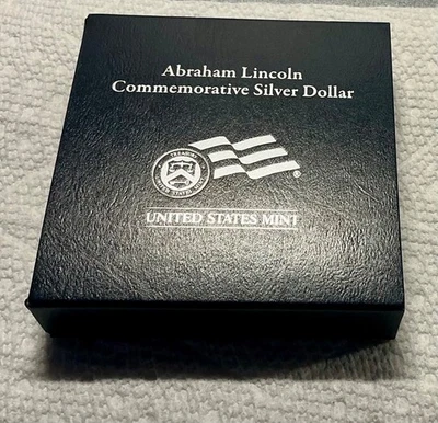 2009 P abraham lincoln Commemorative silver dollar - Image 1 of 4