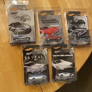 Hot Wheels 2014 James Bond 007 Movie Series Complete Set of 5 NOS - Bild 1 von 6