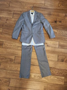 Giorgio Fiorelli Boys Suit Size 18 – Gray 2-Piece with White Dress Shirt  - Picture 1 of 6