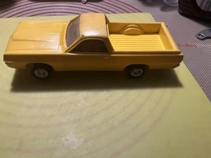 Camión Ford Ranchero Tonka años 60 plástico amarillo - amarillo - vintage - juguetes Tonka - Imagen 1 de 10