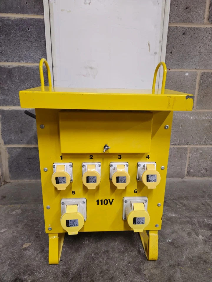 Electro Wind Site Transformer 10va 230v-110v 4x16A 2x32A Outlets - Image 1 of 4
