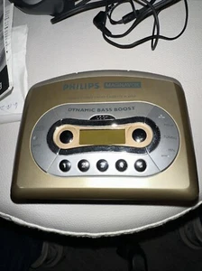 Philips Magnavox Stereo Radio CD Player W/Dynamic Boost Model # AQ6682 works - Picture 1 of 8