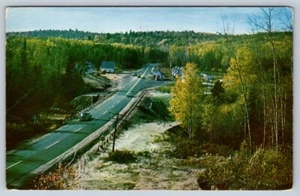 De La Verendrye Park Entrance, Gatineau Valley, Quebec, Vintage Chrome Postcard - Picture 1 of 2