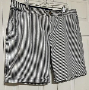 Columbia PFG Men’s 40W Shorts Reg Fit Navy Stripe Seersucker Cotton Blend 9.5” - Picture 1 of 8