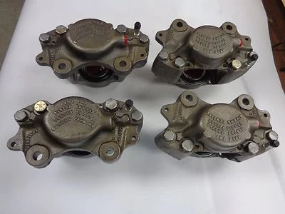 JUEGO DE PINZAS DE FRENO DELANTERAS ROLLS ROYCE BENTLEY TURBO R RECONSTRUIDAS PARA 1990 A 1998 Foto 1 de 4