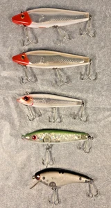 5 Stück Vintage Kunstköder (2) Mirrolure 72M11 & (1) 52M51 Senker plus 2 andere - Bild 1 von 13