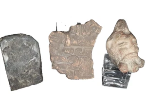 Pre Columbian Veracruz Terracotta Fragment with a Celt and reproduction oil lamp - Picture 1 of 11