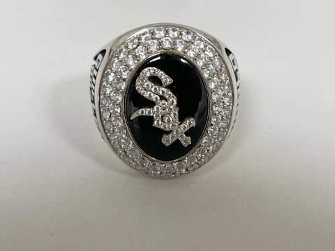 2005 Chicago White Sox World Series Champions Championship Ring Ozzie Guillen Cover
