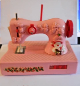 MÁQUINA DE COSER DE JUGUETE PARA NIÑOS DE COLECCIÓN A PILAS DURHAM INDUSTRIES NUEVA YORK - Imagen 1 de 6