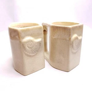 Tazzine da caffè Padilla a goccia conchiglia smaltata beige set da 2 tazze in ceramica - Foto 1 di 6