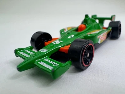 Hot Wheels 2011 IndyCar Oval Course Race Car grün Rennwagen Auto HW Motorsport - Image 1 of 4