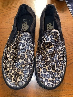 Zapatos sin cordones Vans con estampado de leopardo de lona/terciopelo suela negra talla 8 Foto 1 de 4