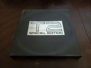 Laserdisc Box Set TERMINATOR T2 Judgement Day Special Edition Silver logo Y2 - Picture 1 of 18