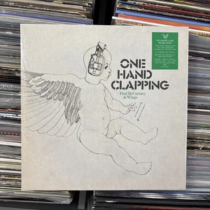 Paul McCartney & Wings - One Hand Clapping VINYL 2x LP RECORD ALBUM NM - Picture 1 of 5