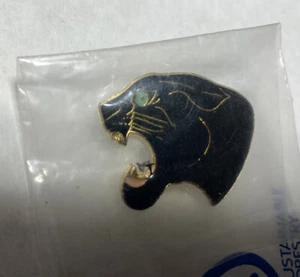vintage FUNWARES 1989 PANTHER PIN / NEW enamel pinback - Picture 1 of 6