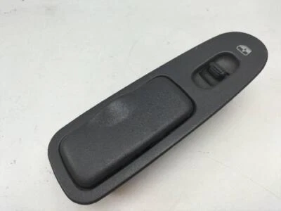 56007695AB Panel de control ventana trasera derecha para CHRYSLER 300 M (LR) 2.7 V6 2073152 Foto 1 de 4