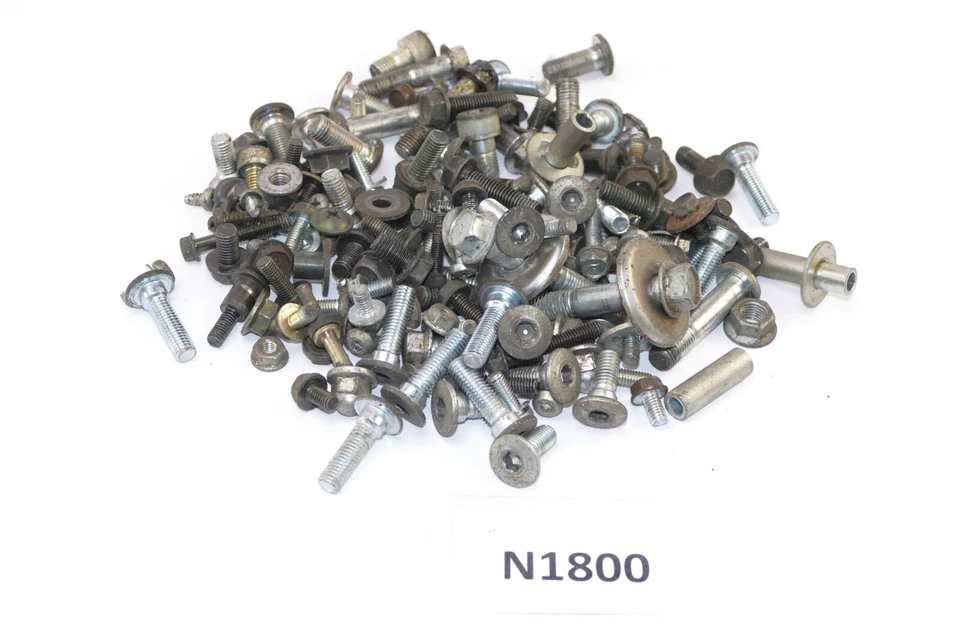 Kawasaki ZR 1100 Zephyr ZRT10A BJ 1993 - Marco de tornillos N1800 Foto 1 de 1